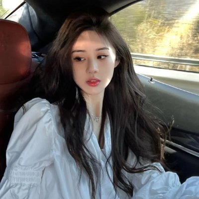女管家